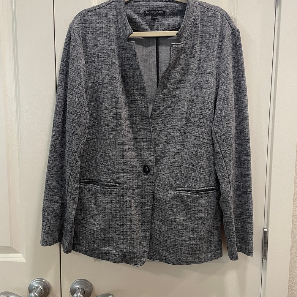 Banana Republic Gray Blazer Professional Wool-Blend - Picture 10 of 10